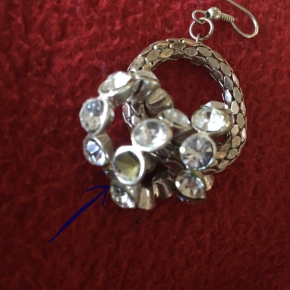 Jewelry Bundle: 8 pieces: 3 Earrings, 1 anklet, 1 ring, 1 bracelet, 1 bangle ✂️ - Picture 6 of 16